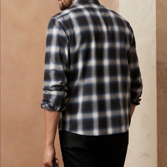 Banana Republic Luxe Flannel Slim Fit - Picture 2 of 11